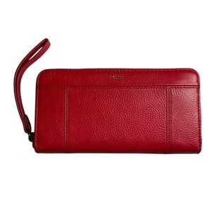 Fossil Jodi Zip Clutch RFID red pebbled leather Wallet. NWT.